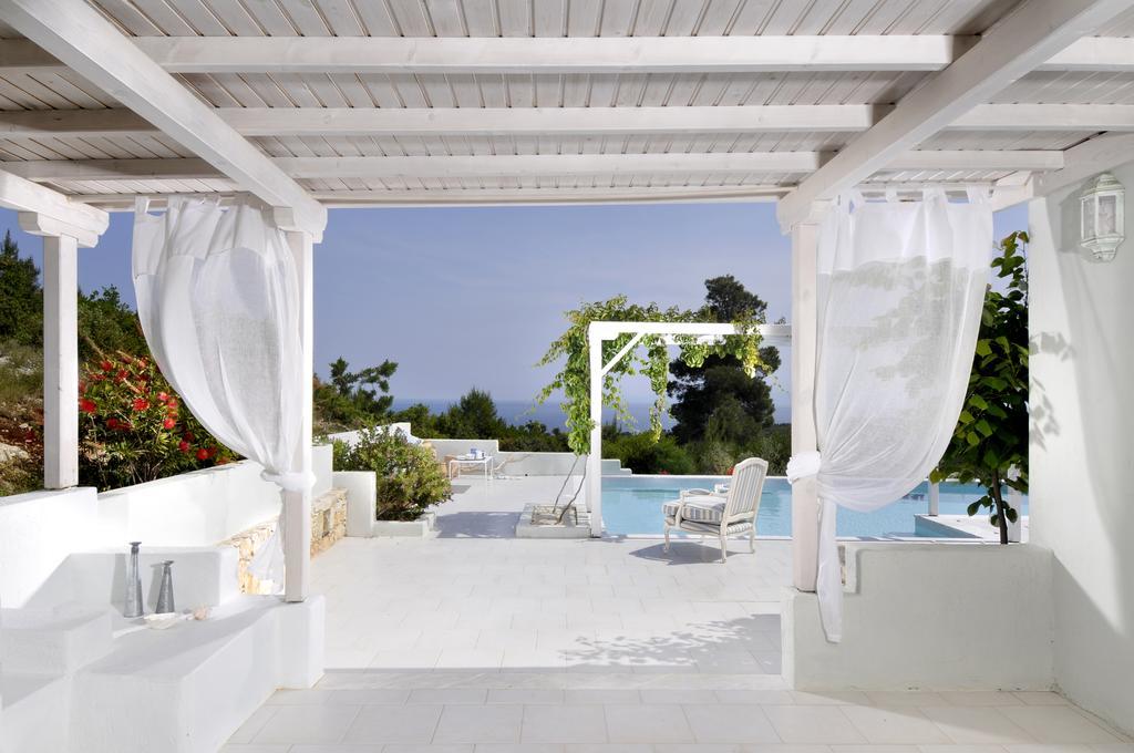 Anemolia Villas With Private Pools Near The Most Beautiful Beaches Of Alonissos Isomata Exterior foto